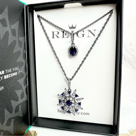 Bomb Party Reign Villain Collection A Queen's Pendant RBP7650 Sapphire Blue NWT - Picture 2 of 8
